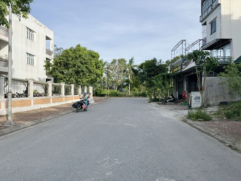 ĐỘC QUYỀN! Bán Đất Biệt Thự 236m2 KĐT 31ha Trâu Quỳ - Mặt tiền 11,8m - Tiềm năng KDVP 4