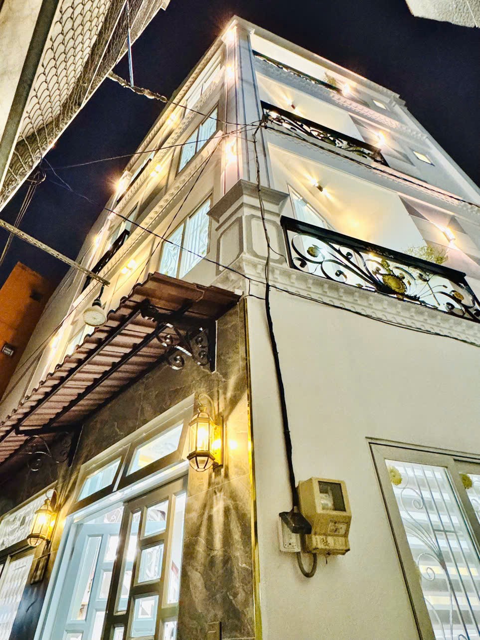 Cần bán Nhà mặt tiền đường Thích Quảng Đức, Phường 5, Diện tích 28m², Giá Thương lượng 5