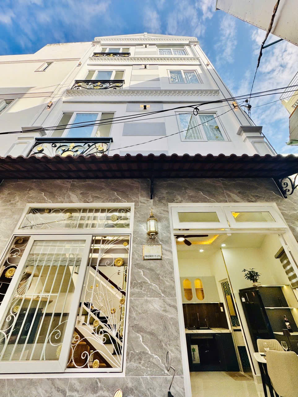 Cần bán Nhà mặt tiền đường Thích Quảng Đức, Phường 5, Diện tích 28m², Giá Thương lượng 6