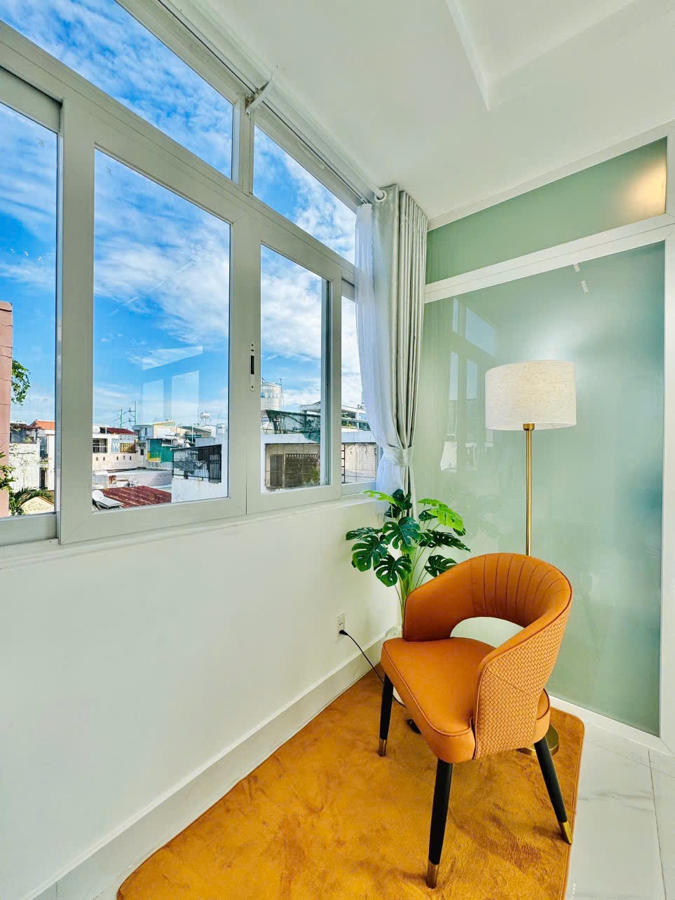 Cần bán Nhà mặt tiền đường Thích Quảng Đức, Phường 5, Diện tích 28m², Giá Thương lượng 10