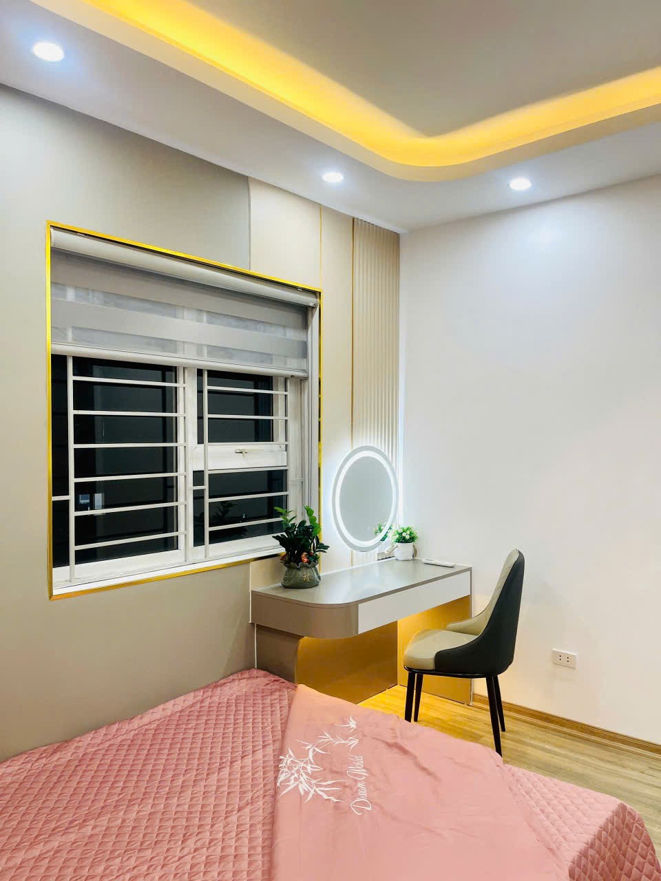 Chính chủ gửi bán căn hộ chung cư full nội thất 2PN tại Thanh Hà-Hà Đông 10