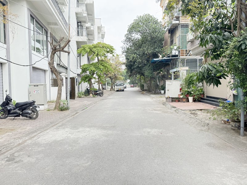 Chuyển công tác bán 82,7m2 Shophouse Metropolitan, Gia Lâm. Vị trí đẹp, giữa trung tâm vùng lõi