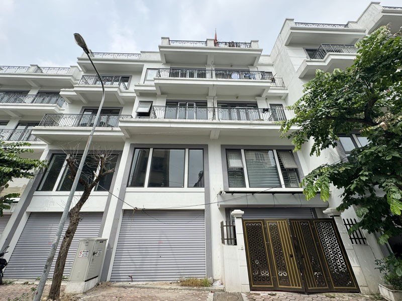Chuyển công tác bán 82,7m2 Shophouse Metropolitan, Gia Lâm. Vị trí đẹp, giữa trung tâm vùng lõi 3