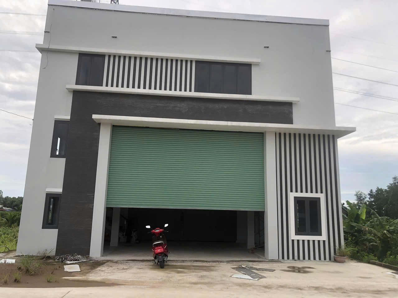 Bán nhà xưởng mặt tiền ql N2 , xã Thạnh Lợi tdt 2781m2 ( có 400m2 thổ) giá 9 tỷ 3