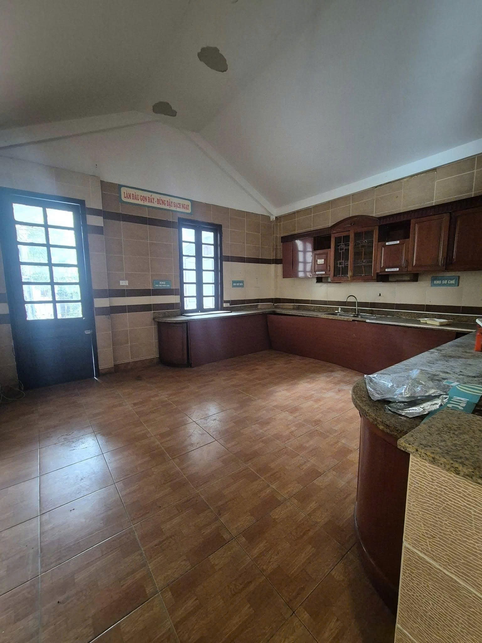 BÁN NHÀ NGÕ 376 ĐƯỜNG BƯỞI, BA ĐÌNH, Ô TÔ TRÁNH, KD, ĐẦU TƯ XÂY TÒA, DT 181M2* GIÁ 80 TỶ 5