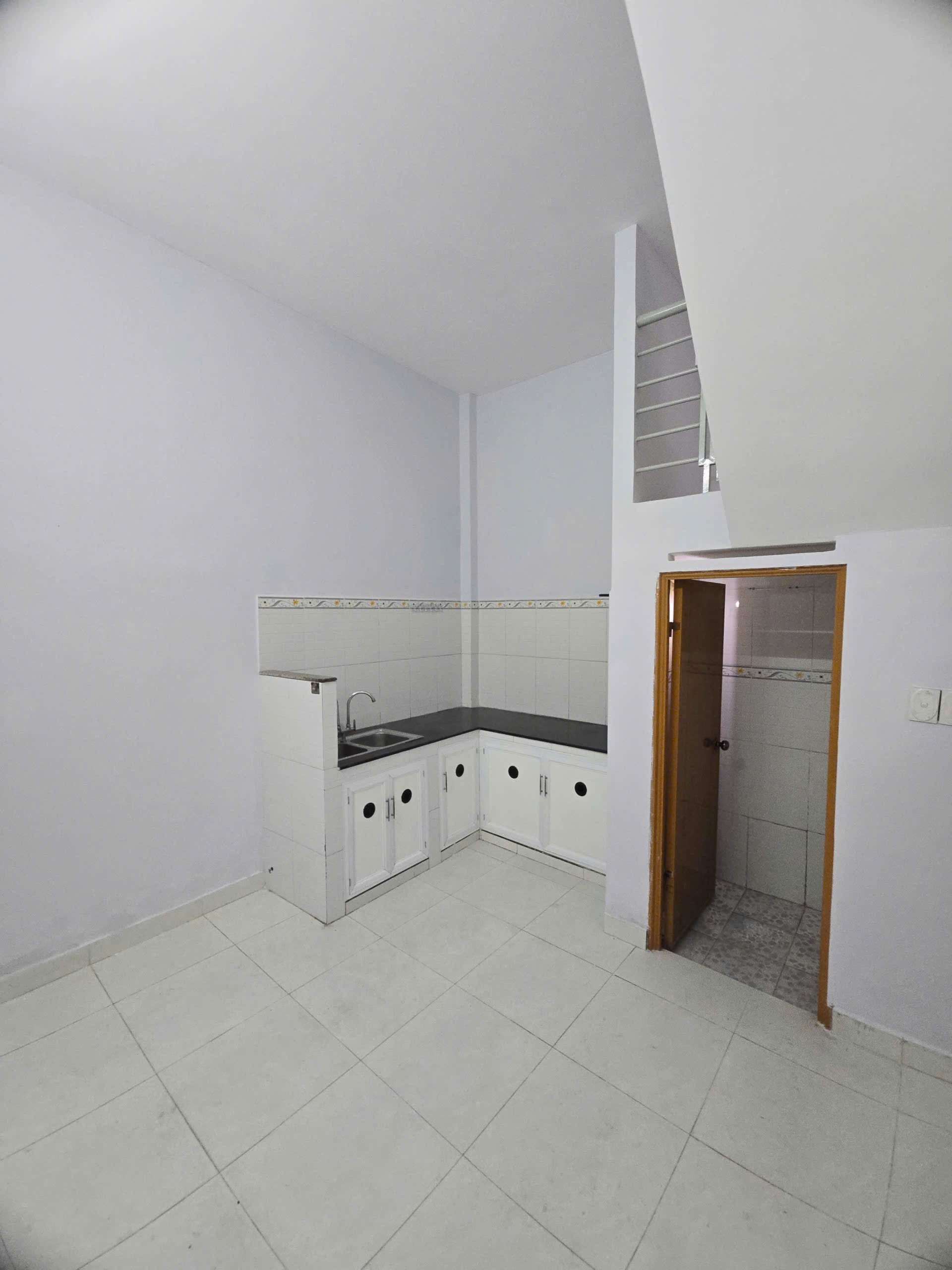 KẾ CHỢ LÊ VĂN QUỚI - BÌNH TÂN - 32M2 - 2 TẦNG 2PN 1WC - CHỈ 4.05 TỶ 4