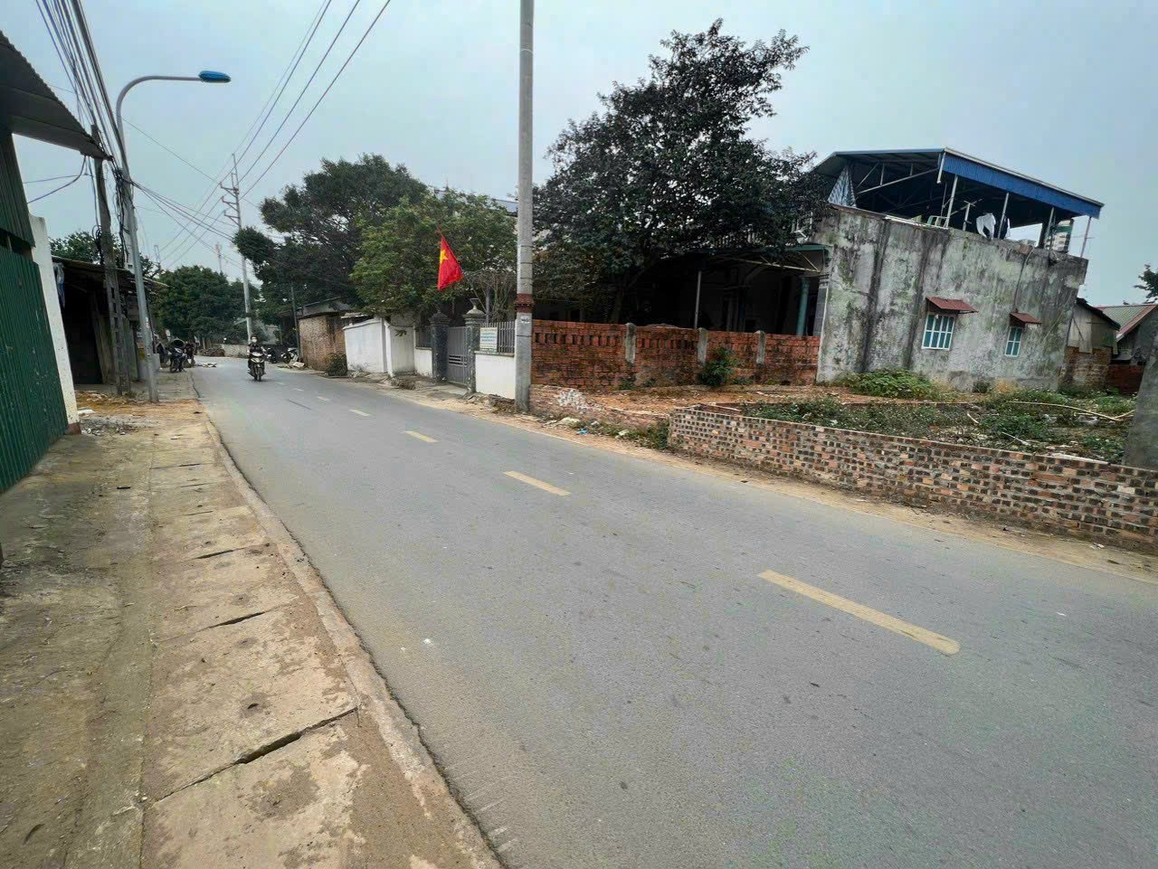 BÁN LÔ ĐẤT MẶT ĐƯỜNG TRỤC CHÍNH – 121M TRẠI LÁNG, CỔ ĐÔNG 2