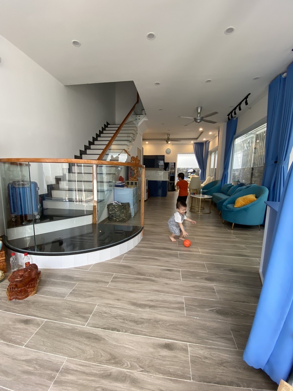 Cần bán Nhà mặt tiền Phường Phú Hữu, Quận 9, Diện tích 119m², Giá 016.5 Tỷ 3