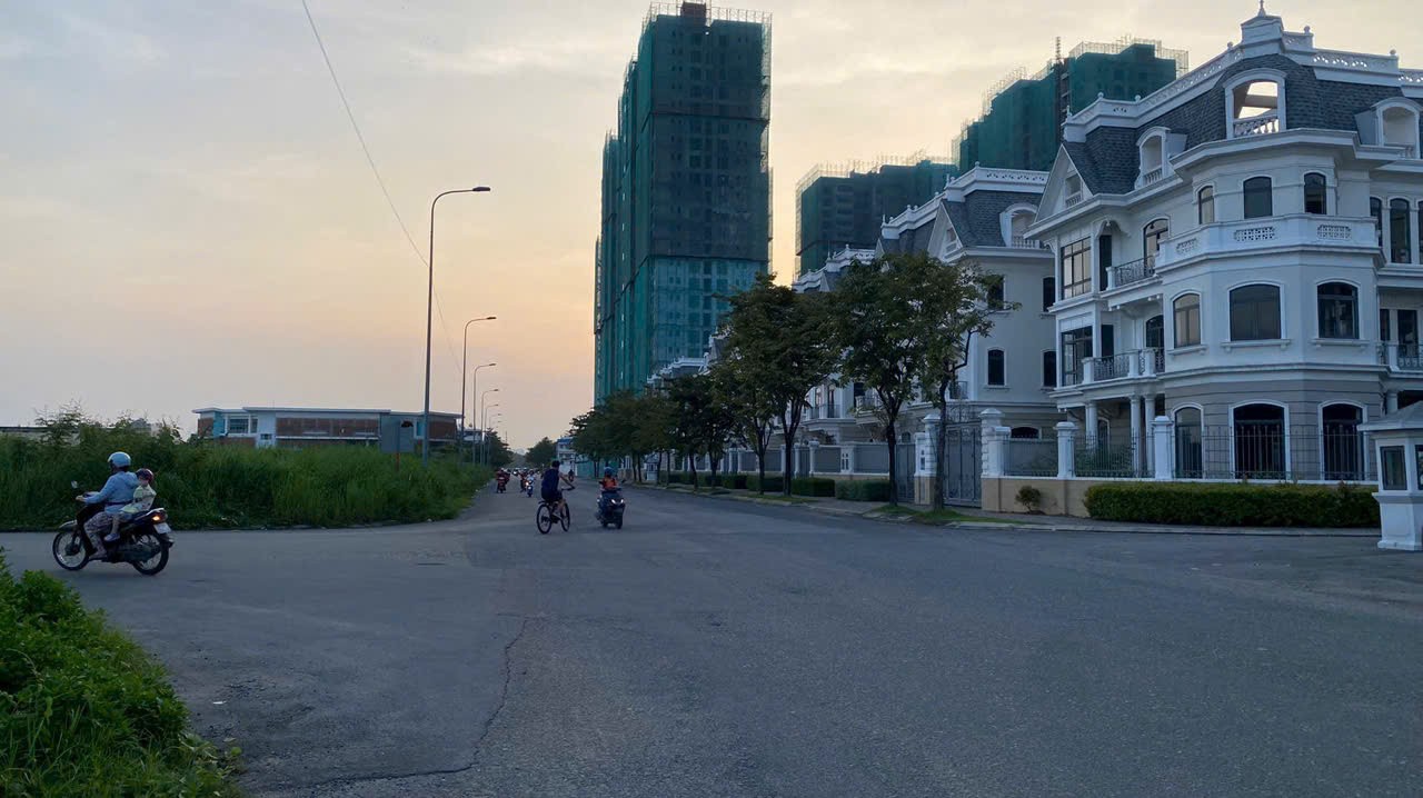 Cần bán Biệt thự Quận 2, Hồ Chí Minh, Diện tích 300m², Giá 75 Tỷ 3