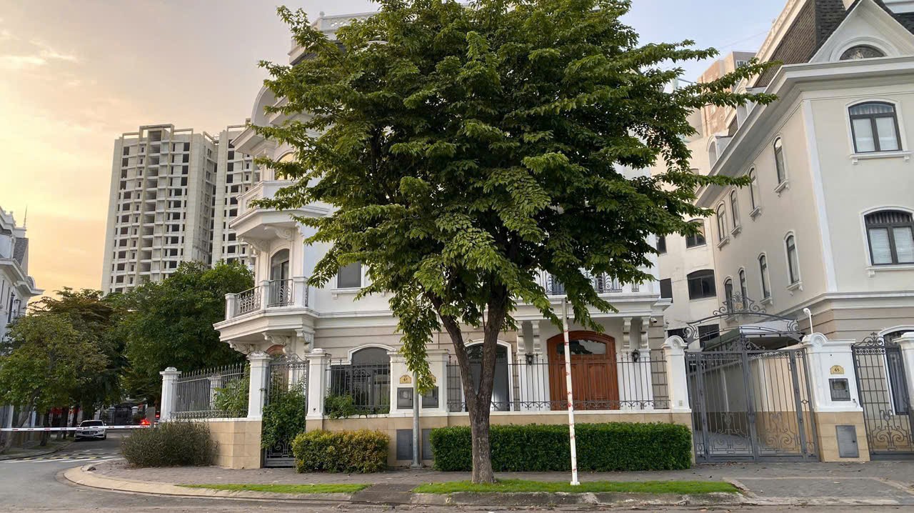 Cần bán Biệt thự Quận 2, Hồ Chí Minh, Diện tích 300m², Giá 75 Tỷ 2