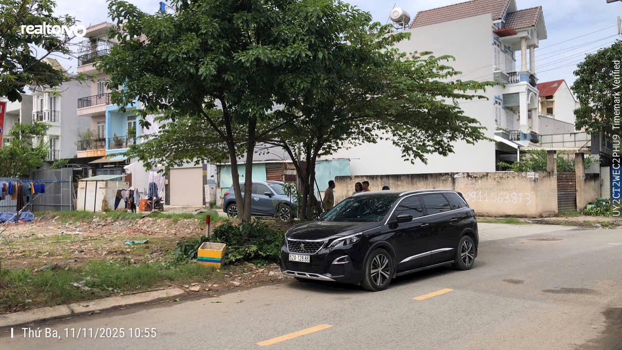 Cần bán Đất Phường Phú Hữu, Quận 9, Diện tích 450m², Giá 32 Tỷ 6