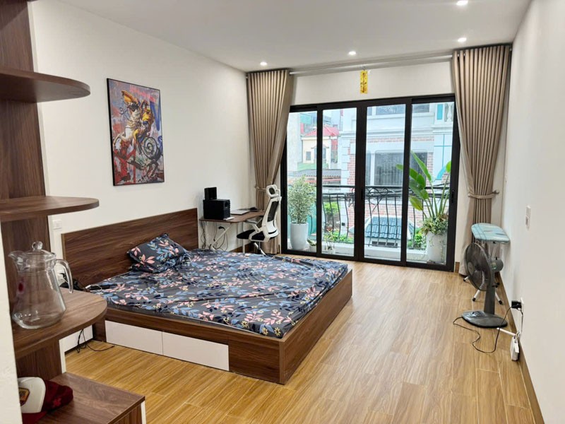 Cần bán 45m2 nhà 5 tầng đường ô tô tránh, trong ngõ 44 Đức Giang - Gần trường học các cấp, chợ