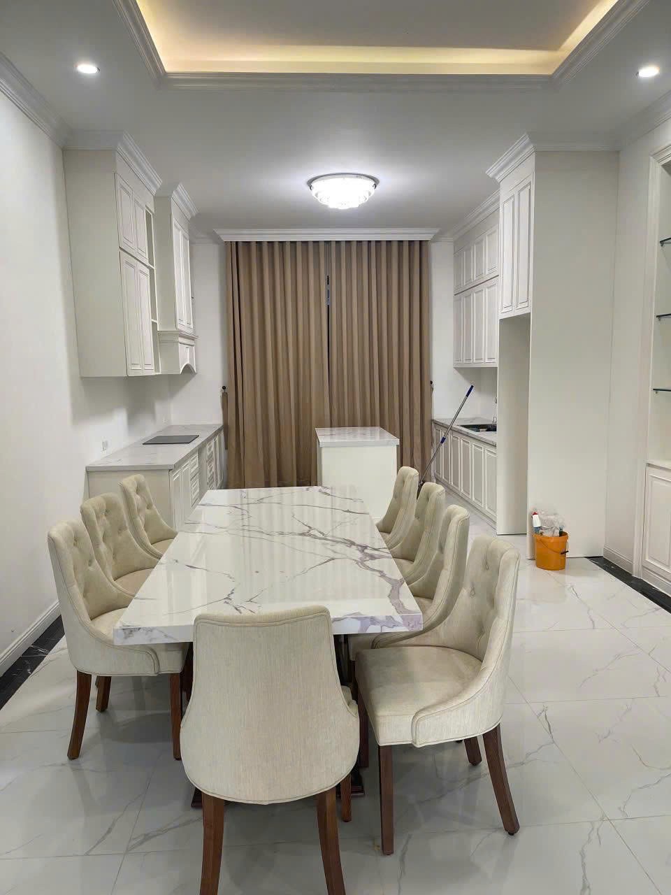 CHO THUÊ VILLA 5 PHÒNG FULL NỘI THẤT CAO CẤP SÂN VƯỜN RỘNG MẶT TIỀN MĂNG LIN ĐÀ LẠT 3