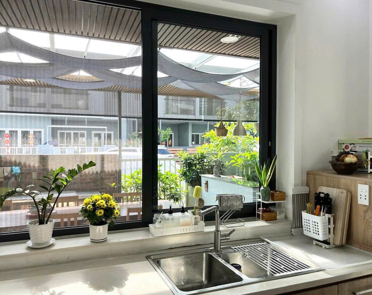 Cần bán Nhà mặt tiền Phường Phú Hữu, Quận 9, Diện tích 171m², Giá 18 Tỷ 3