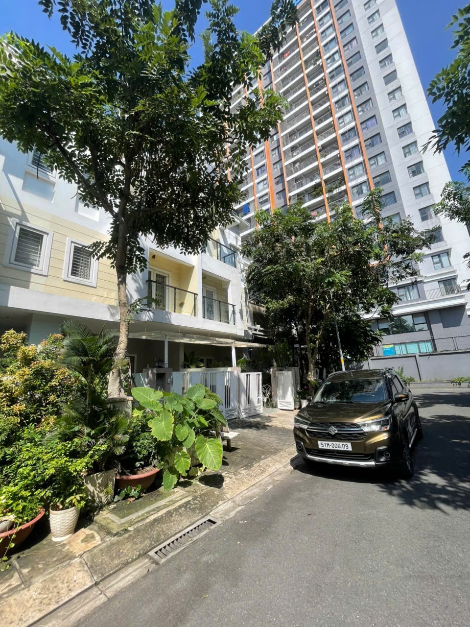 Cần bán Nhà mặt tiền Phường Phú Hữu, Quận 9, Diện tích 171m², Giá 18 Tỷ 7