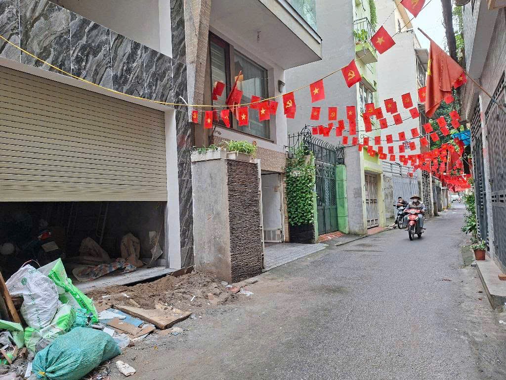 Bán đất ngõ to hơn phố – Ô TÔ TẢI VÀO TẬN ĐẤT – 122m² – MT 5m – VÀI BƯỚC RA PHỐ NGÔ GIA TỰ – ĐI 3