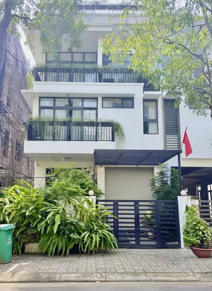 Cần bán Nhà mặt tiền Phường Trường Thạnh, Quận 9, Diện tích 160m², Giá 012.9 Tỷ 4