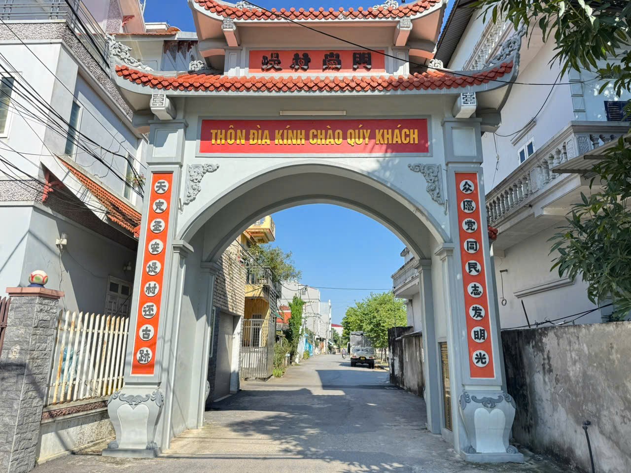 Bán lô đất thôn Đìa, xã Phúc Thịnh, TP HN. Sát đường Võ Văn Kiệt và cầu vượt Nam Hồng 2