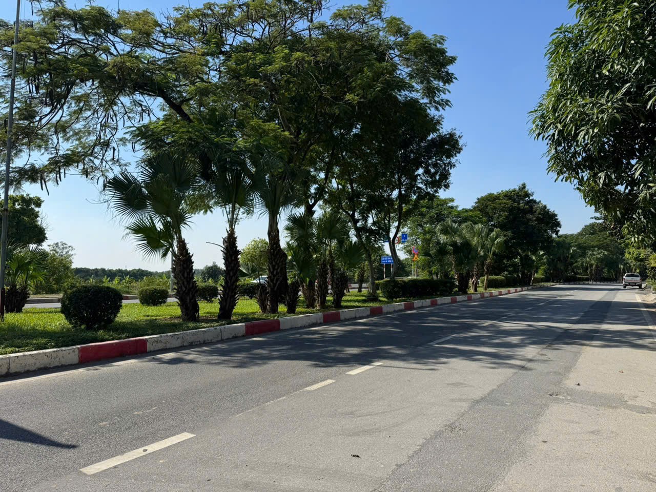 Bán lô đất thôn Đìa, xã Phúc Thịnh, TP HN. Sát đường Võ Văn Kiệt và cầu vượt Nam Hồng 3