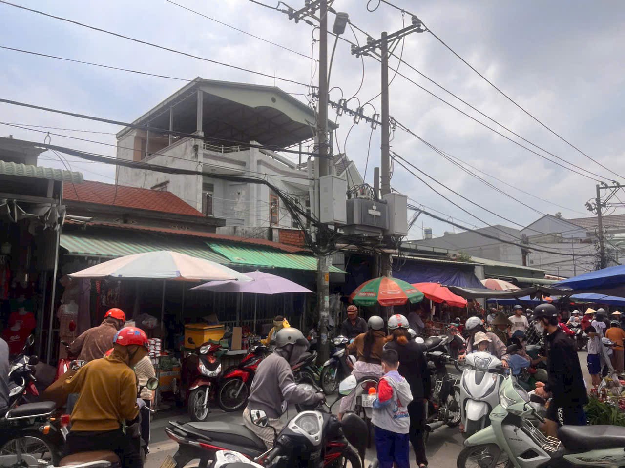 Cần bán Đất Phường Long Thạnh Mỹ, Quận 9, Diện tích 184m², Giá 15 Tỷ 3