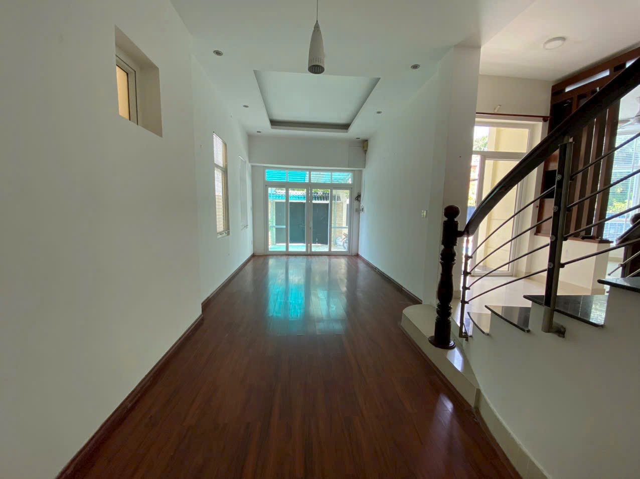 Cho thuê Nhà mặt tiền Phường Thảo Điền, Quận 2, Diện tích 379m², Giá Thương lượng 6