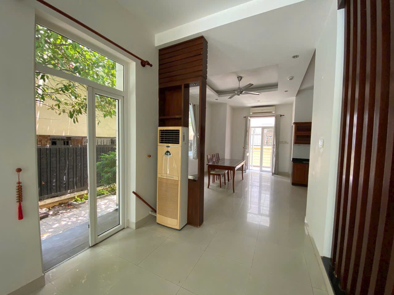 Cho thuê Nhà mặt tiền Phường Thảo Điền, Quận 2, Diện tích 379m², Giá Thương lượng 3