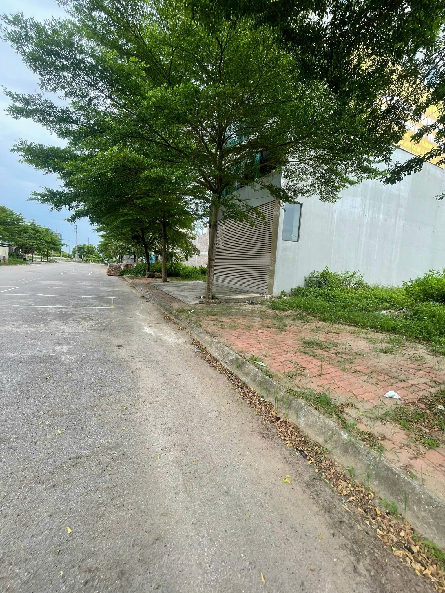 SIÊU PHẨM TRUNG TÂM VAI RÉO – PHÚ CÁT – HOÀ LẠCDÀNH CHO BÁC NÀO ĐANG TÌM LÔ ĐẸP ĐỂ Ở HOẶC ĐẦU TƯ