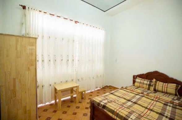 Cho thuê nhà nguyên căn 9 phòng ngủ sân đậu ô tô mặt tiền Nguyễn Lương Bằng phường 2 Đà Lạt giá 19 2