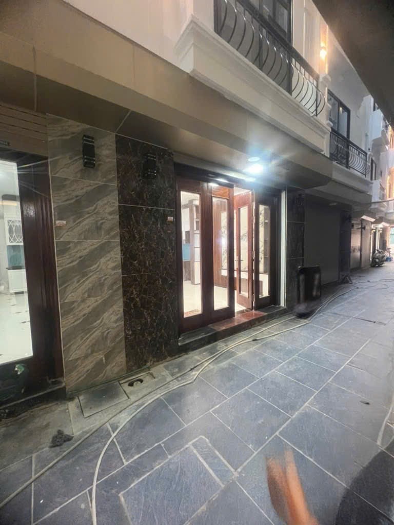 Bán nhà đẹp THANH AM - Long Biên-30M² – MT 3,6M – GIÁ 6,4X TỶ-NGÕ THÔNG RỘNG – Ô TÔ QUA – 3 2