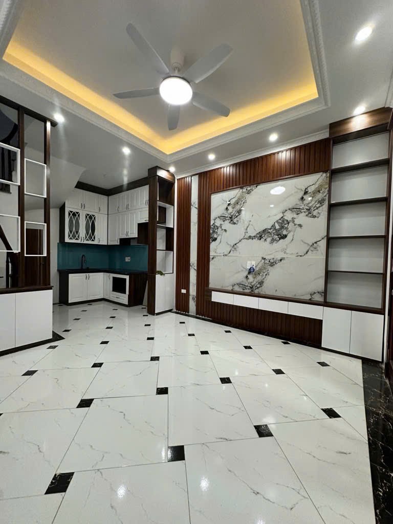 Bán nhà đẹp THANH AM - Long Biên-30M² – MT 3,6M – GIÁ 6,4X TỶ-NGÕ THÔNG RỘNG – Ô TÔ QUA – 3 3