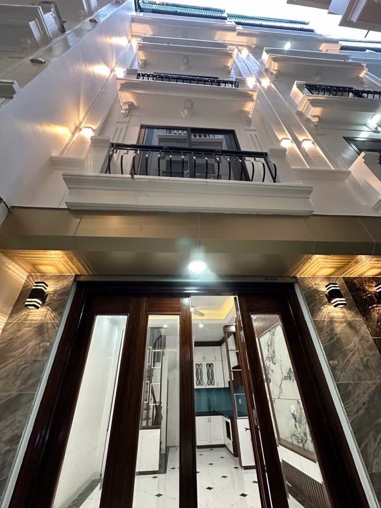 BÁN nhà XUÂN ĐỖ – long biên 32M² – MT 4,2M – NGÕ Ô TÔ TRÁNH – NHÀ MỚI 5 TẦNG – GẦN AEON LONG