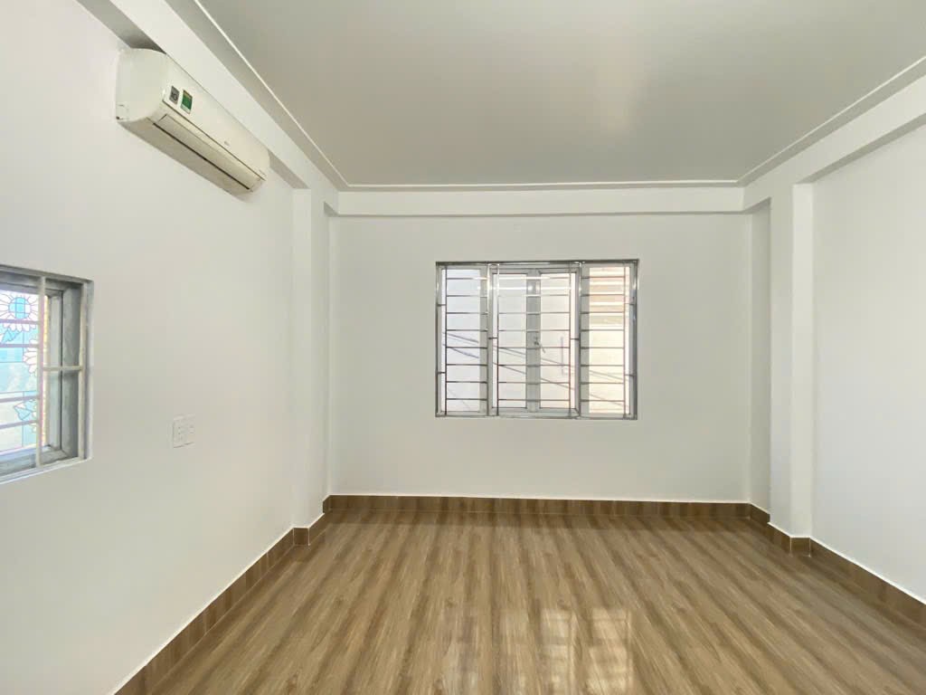 BÁN SIÊU PHẨM GIANG BIÊN – VIỆT HƯNG -Long Biên – 32M² – MT 4M – 4 TẦNG – FULL NỘI THẤT – Ở 3