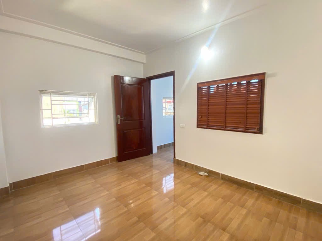 BÁN SIÊU PHẨM GIANG BIÊN – VIỆT HƯNG -Long Biên – 32M² – MT 4M – 4 TẦNG – FULL NỘI THẤT – Ở 4