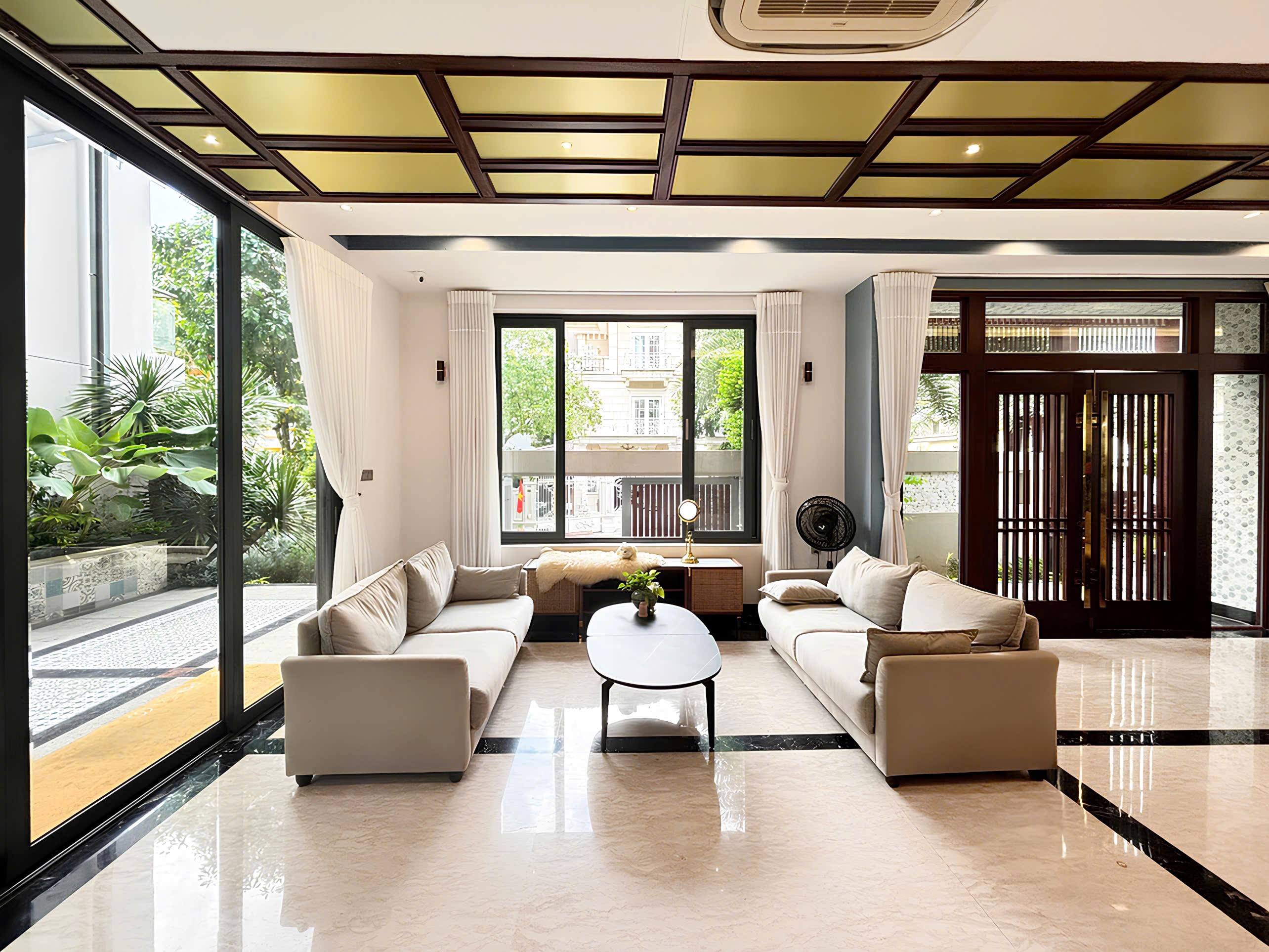 Cho thuê Nhà mặt tiền Phường Tân Phú, Quận 7, Diện tích 340m², Giá Thương lượng 16