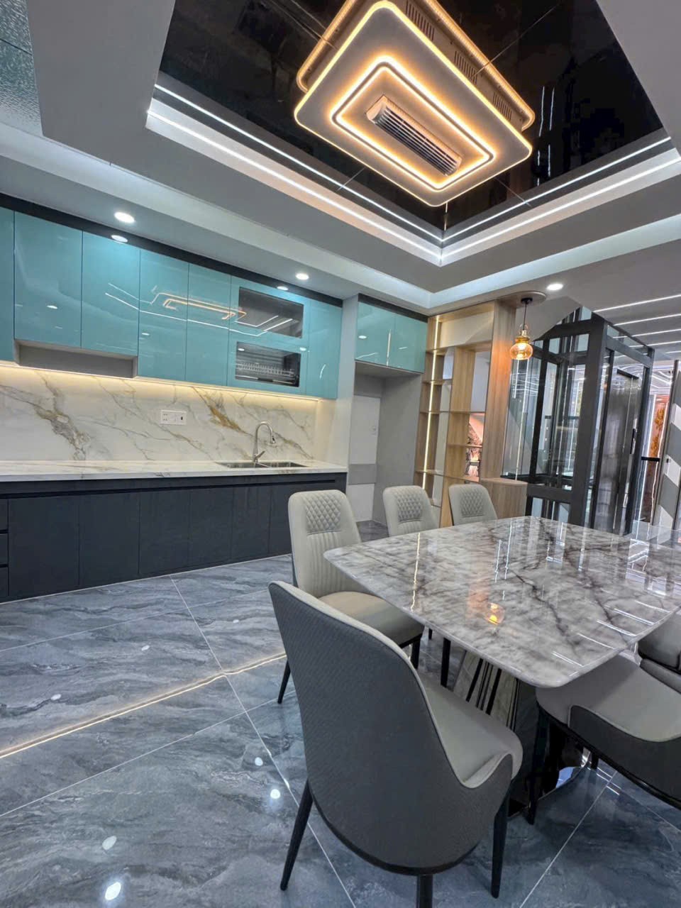 Siêu phẩm nhà góc 2 mặt tiền Liên Khu 4-5, BHH B , dt 76,5m2 3 lầu 5pn 5wc giá 8,6 tỷ 5