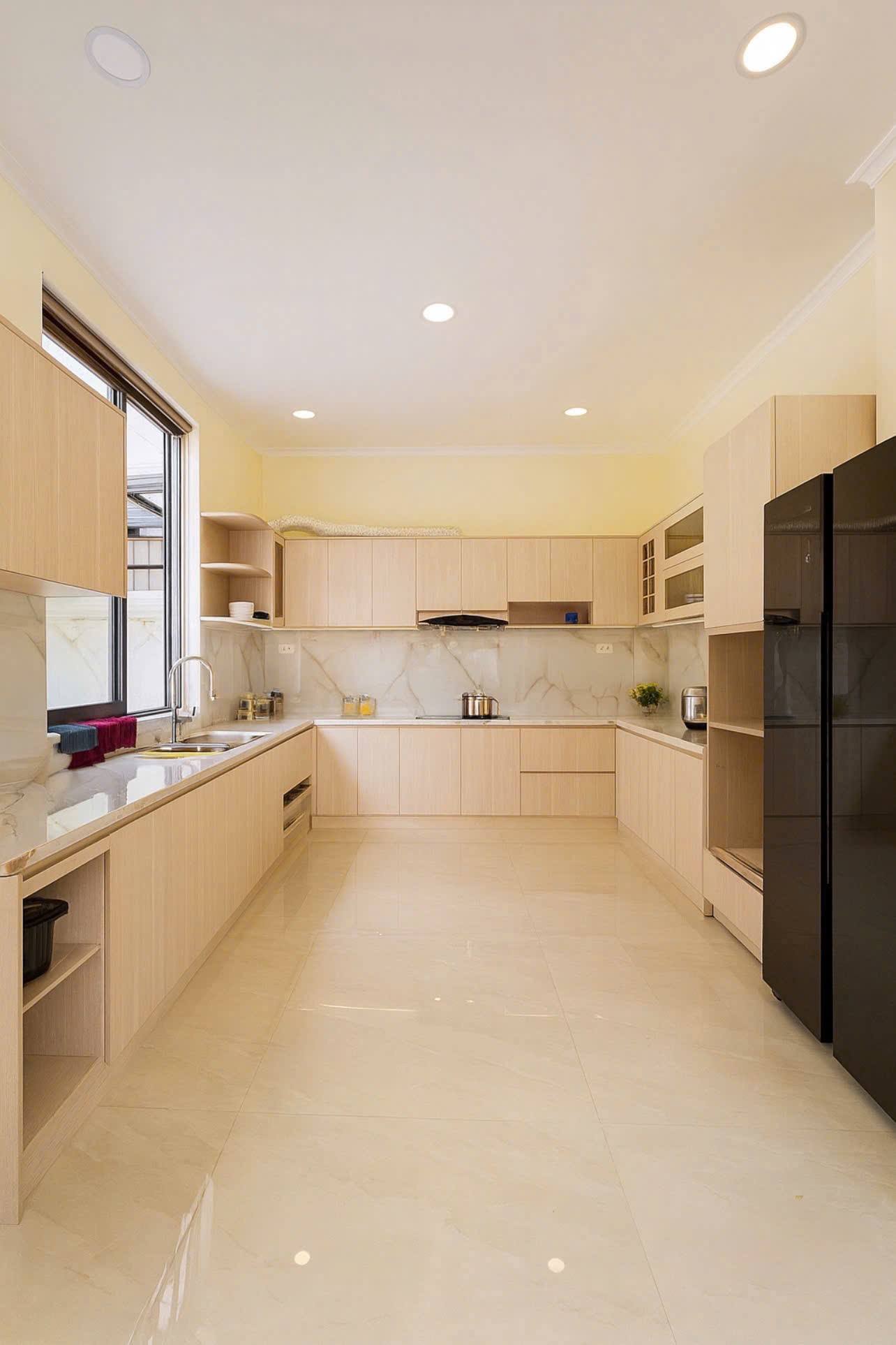 Cho thuê Nhà mặt tiền Quận 7, Hồ Chí Minh, Diện tích 500m², Giá Thương lượng 2