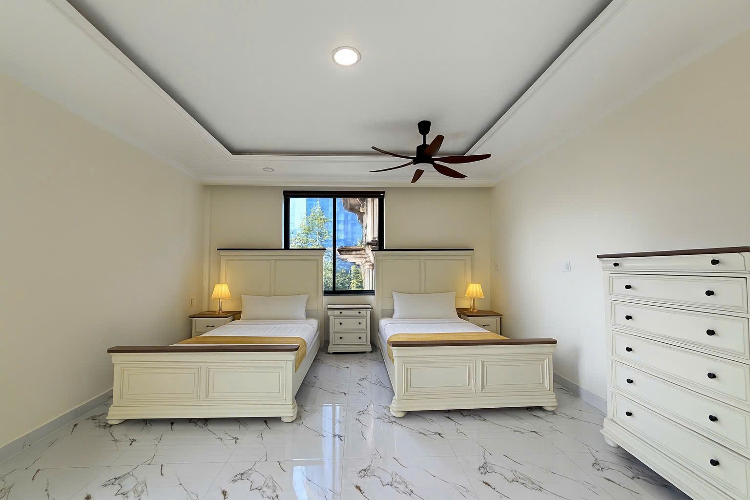 Cho thuê Nhà mặt tiền Quận 7, Hồ Chí Minh, Diện tích 500m², Giá Thương lượng 12