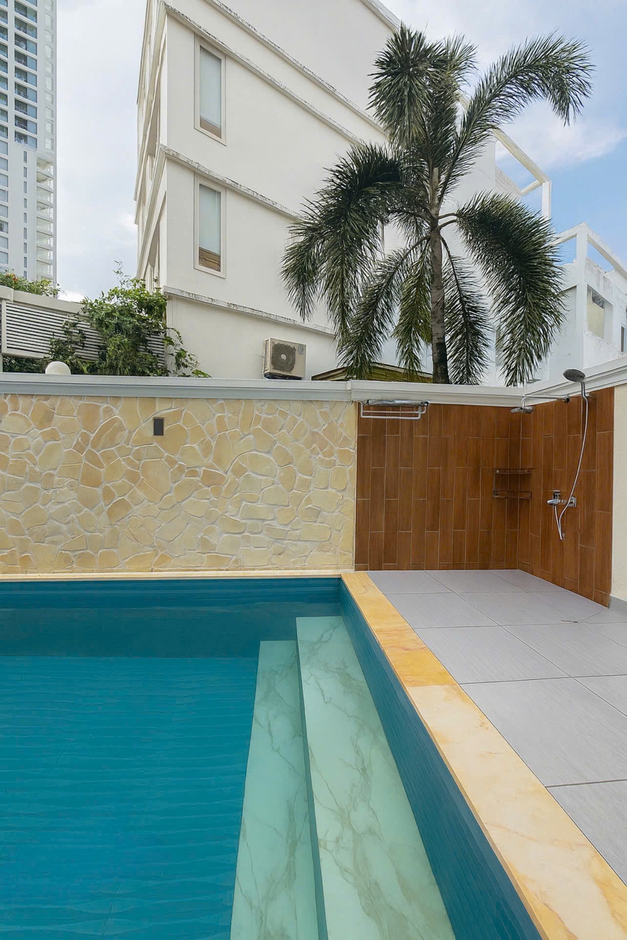 Cho thuê Nhà mặt tiền Quận 7, Hồ Chí Minh, Diện tích 500m², Giá Thương lượng 4