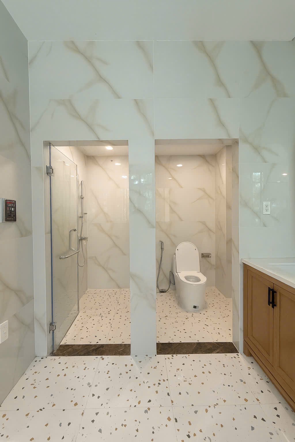 Cho thuê Nhà mặt tiền Quận 7, Hồ Chí Minh, Diện tích 500m², Giá Thương lượng 27