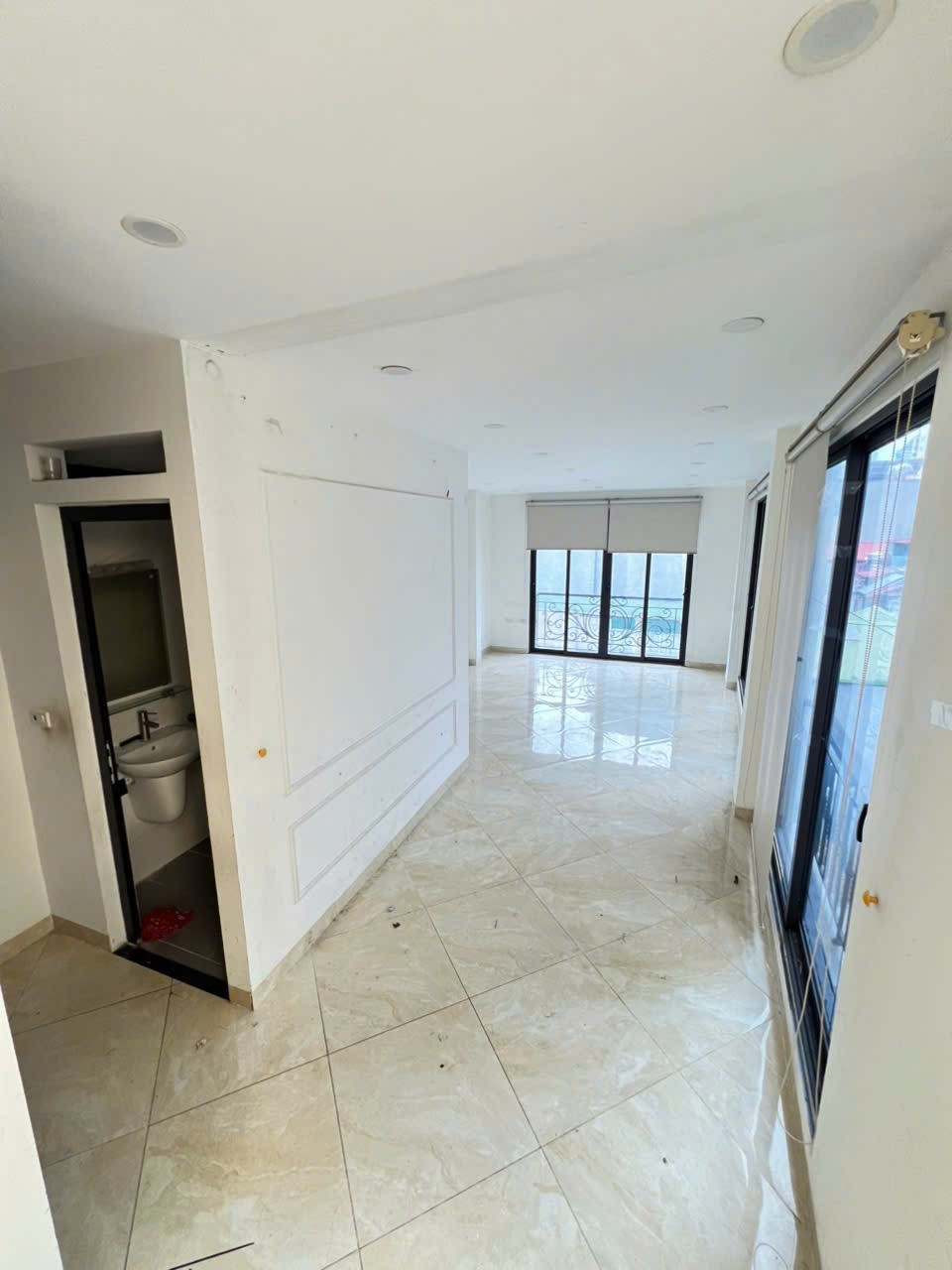 18.11.25.1 phân lô Láng Hạ, ô tô chạy vòng quanh nhà 6  tầng thang máy mới kính coong 2