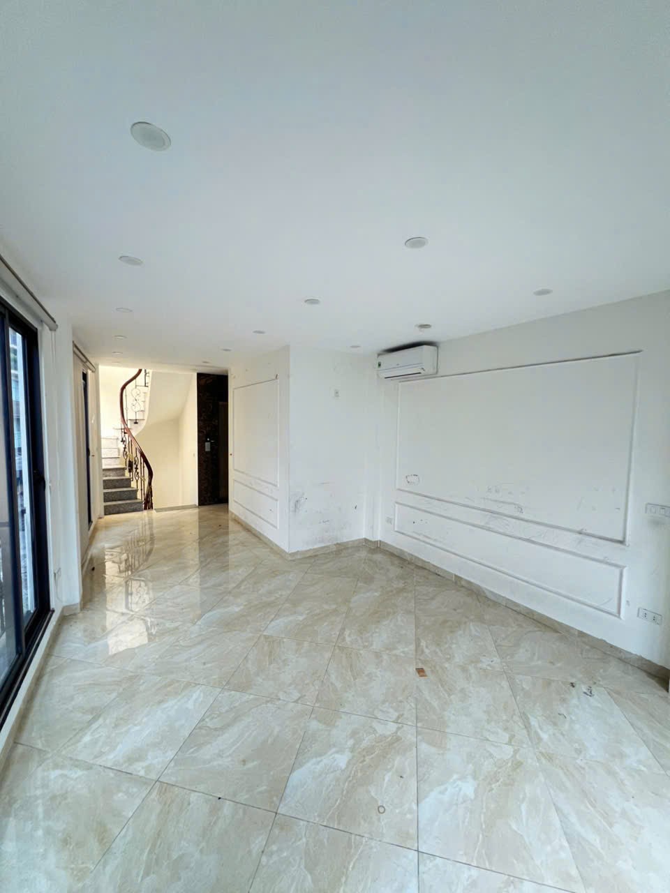 18.11.25.1 phân lô Láng Hạ, ô tô chạy vòng quanh nhà 6  tầng thang máy mới kính coong 4