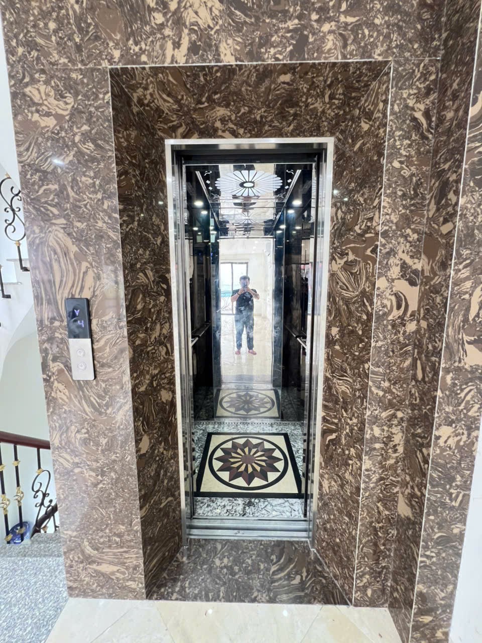 18.11.25.1 phân lô Láng Hạ, ô tô chạy vòng quanh nhà 6  tầng thang máy mới kính coong 5