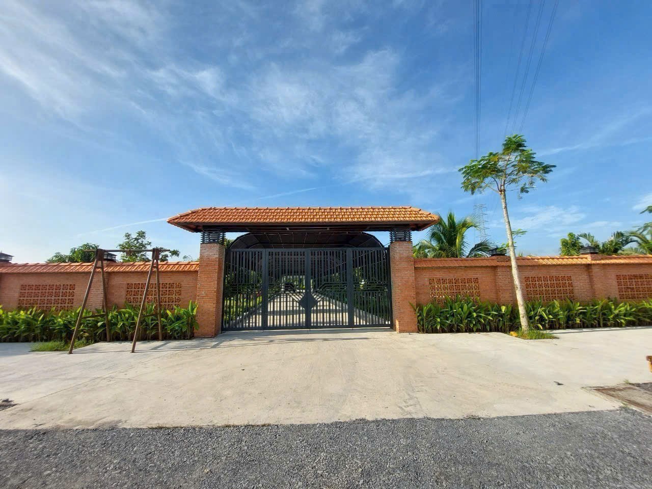 Bán nhà vườn đẹp thị trấn Hậu Nghĩa, Đức Hòa tdt 4300m2 ( có 292m2 thổ cư ) giá 12,5 tỷ