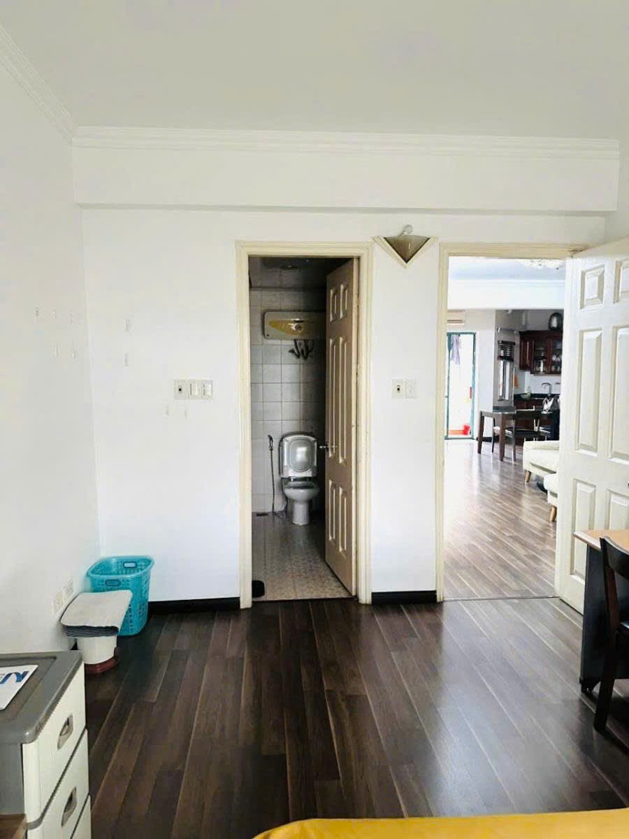 19.11.25.1 Bán căn hộ 4 PN 3WC sửa đẹp, DT 142m2 giá cực rẻ chỉ 10,5 tỷ khu ĐT Mỹ Đình Sông Đà 4