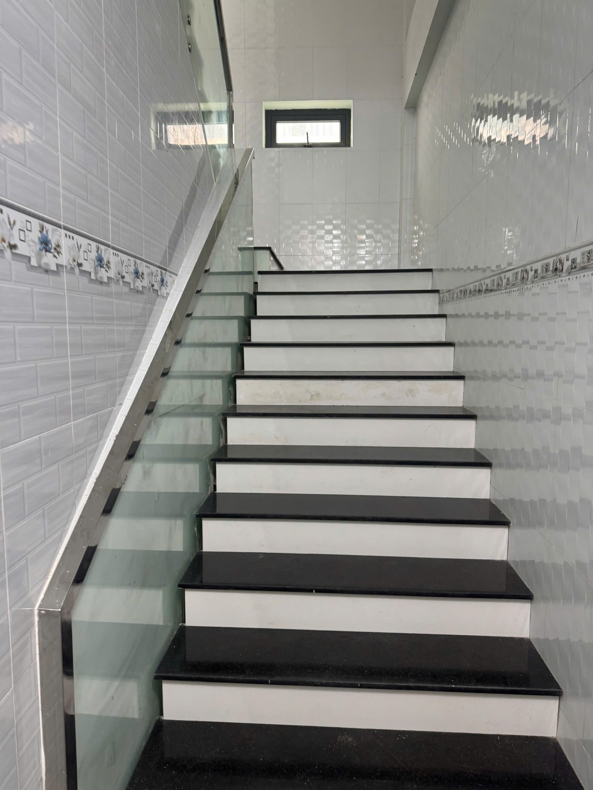 Cần bán Nhà mặt tiền Phường Linh Trung, Thủ Đức, Diện tích 100m², Giá 10.5 Tỷ 8