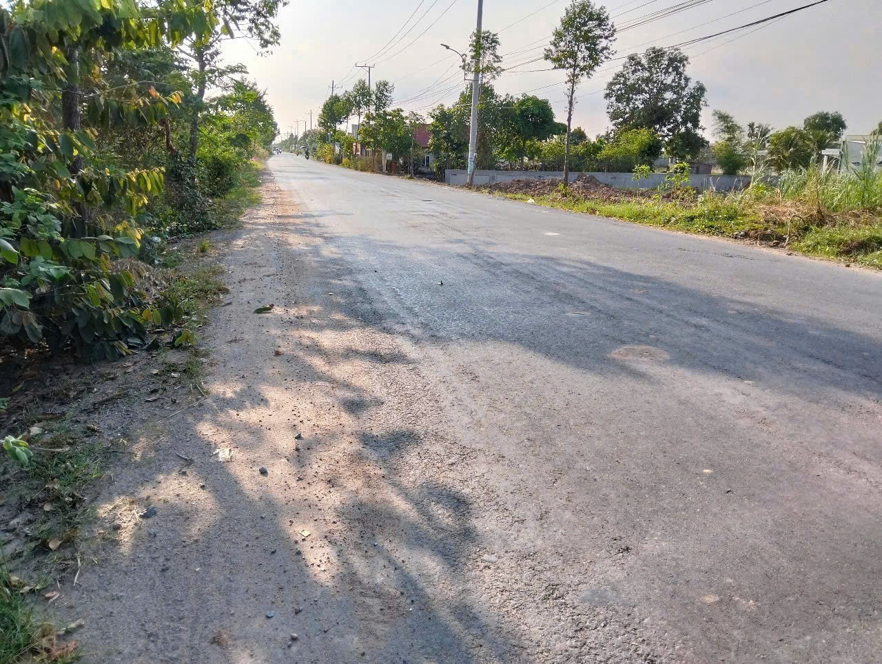 Bán nhà kho xã Hòa Khánh Nam , Đức Hòa dt 660m2 thổ ,điện 3 pha đường xe tải giá 4,3 tỷ 2