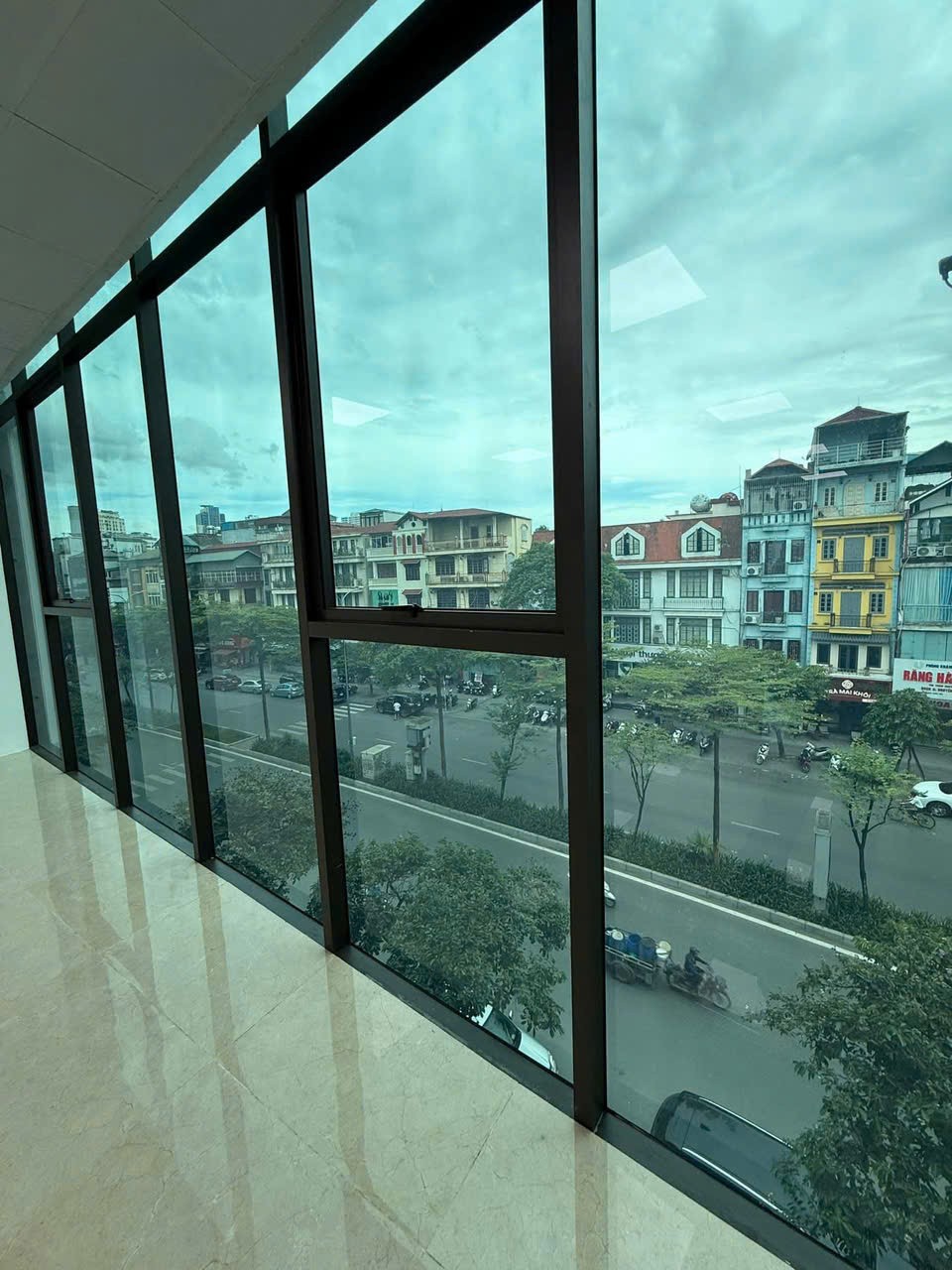 Mặt phố Đào Tấn Mặt Tiền 6.5M 5 Tầng Thang Máy 160M2 122 Tỷ 3