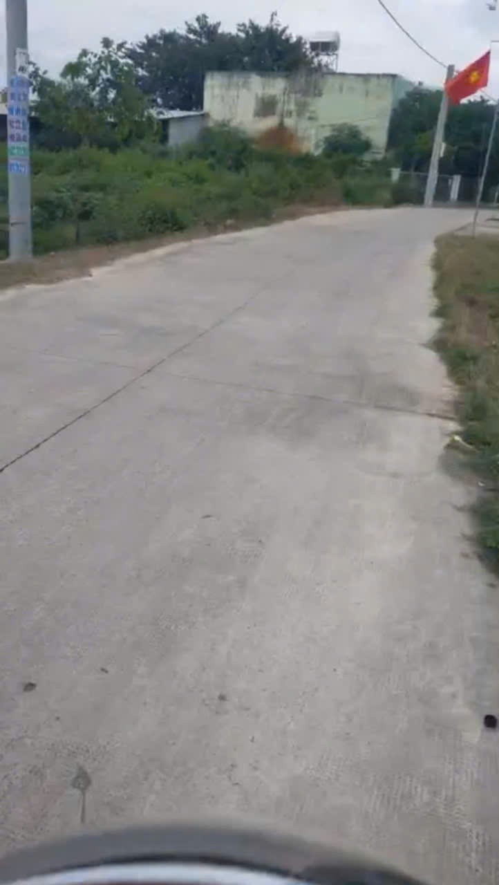 Bán đất thổ cư xã Đức Hòa Thượng, Đức Hòa dt 260m2 giá 1,8 tỷ 2