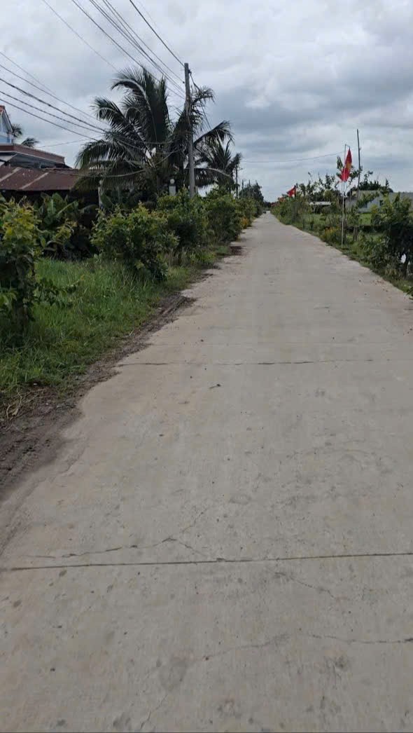 Bán lô đất thổ cư 1/ Láng Cẩm , xã Đức Lập Hạ dt 295m2 giá 3 tỷ