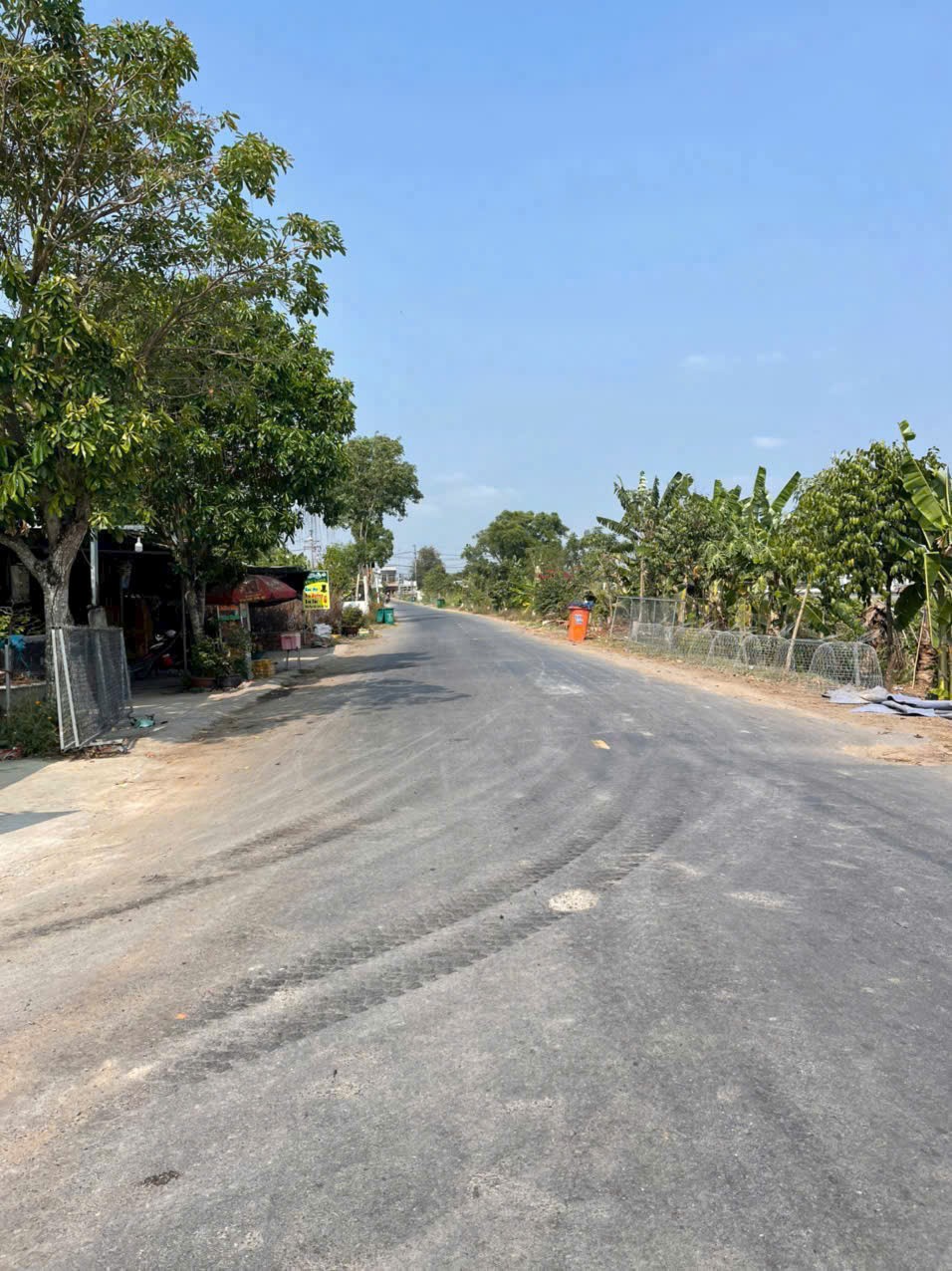 Bán nhà kho mặt tiền Gia Miệng xã Lương Hòa dt 750m2 ( có 200m2 thổ ) giá 5,2 tỷ 3